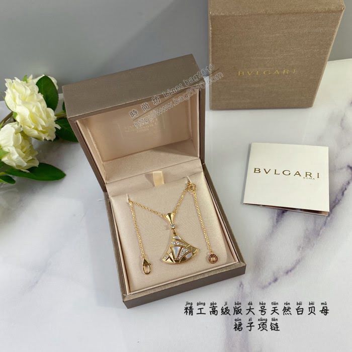Bvlgari飾品 寶格麗新款925高級精工大號版本 寶格麗天然白貝母扇形小裙子項鏈  zgbq3287